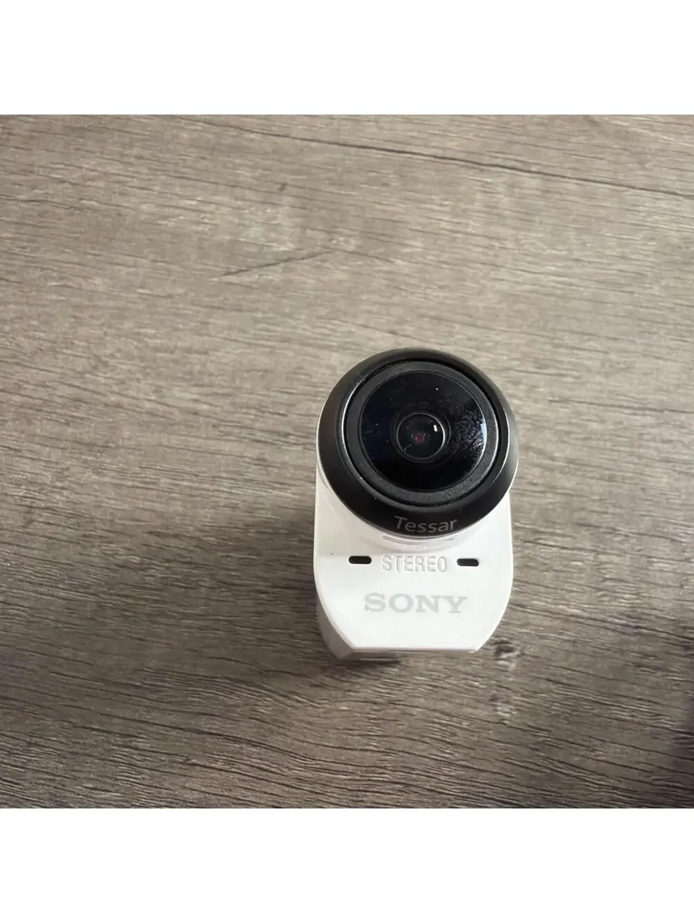 SONY HDR-AZ1 Action Camera Exmor R Steady Shot 11.9MP Protection Case 4 Gb Sd